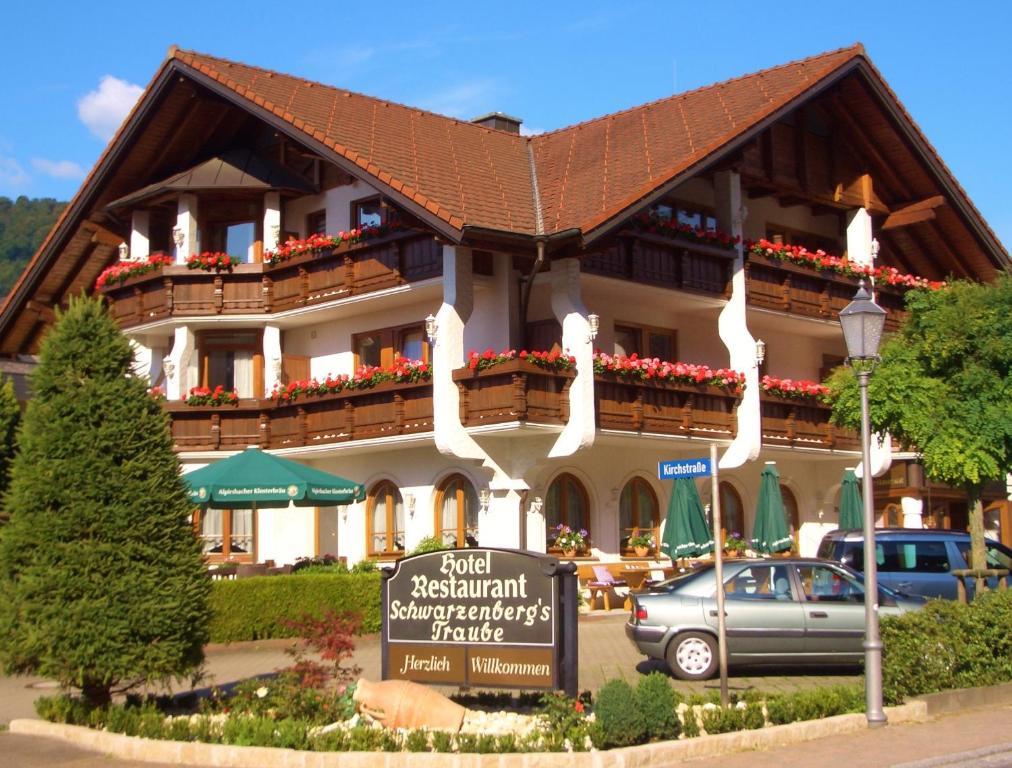 Hotel Schwarzenbergs Traube Glottertal Exterior foto